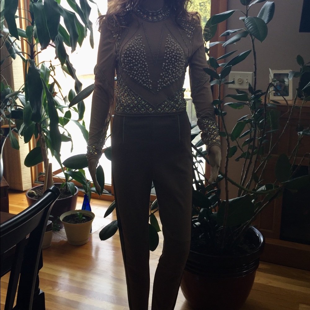 Embellished top🔥 - Picture 2 of 3